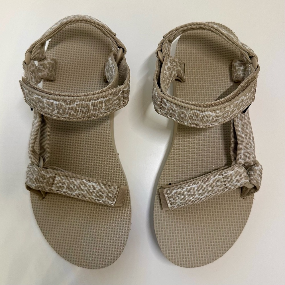 TEVA Tan/White leopard MIDFORM UNIVERSAL PLATFORM OUTDOOR SANDAL | size 7